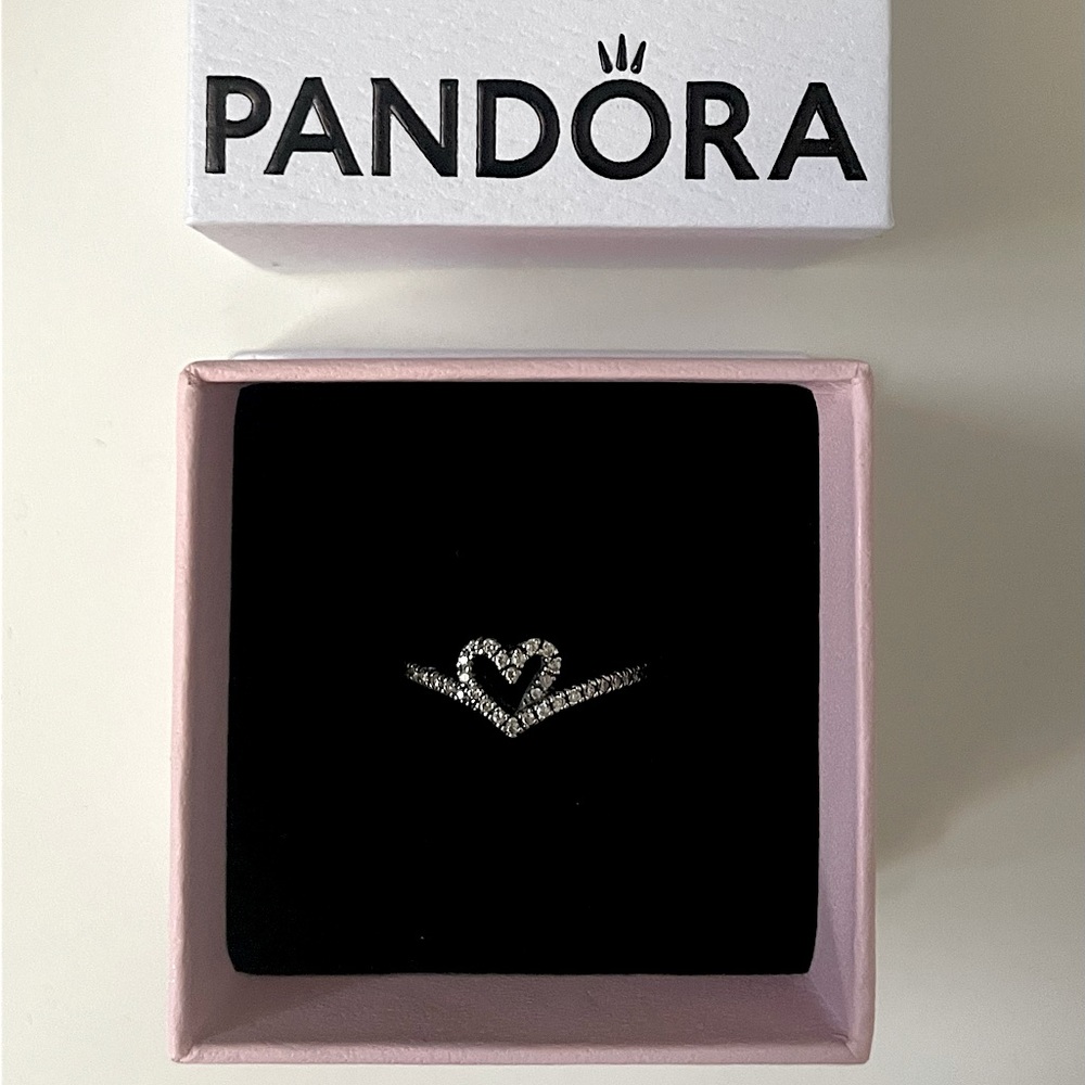 Sparkling Wishbone Heart Ring (Bestseller)